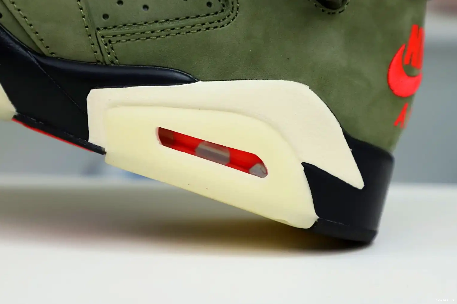 X Kimikick RETRO JORDAN AIR TRAVIS SCOTT 'OLIVE' 6 0807
